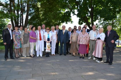 Члены Консультативного межэтнического совета при Уполномоченном по делам религий и национальностей на Х Республиканском фестивале искусств, г.Гродно, 6 – 7 июня 2014 г.